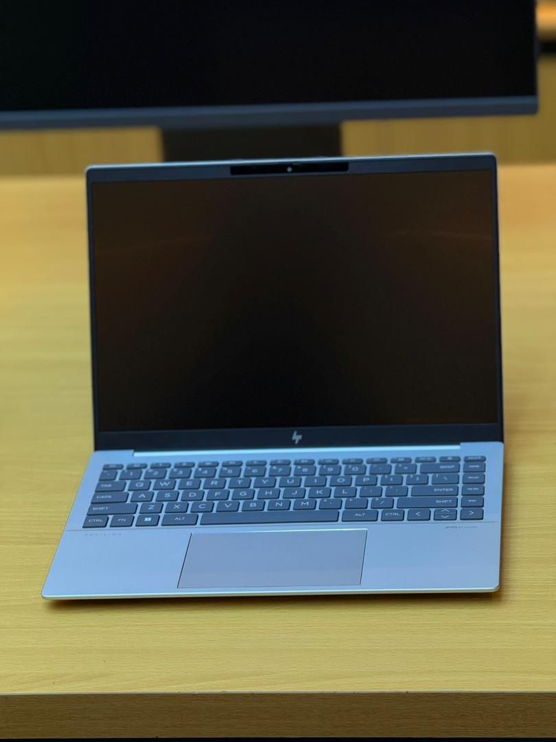 MacBook Air (M1, 2020) - Image 4